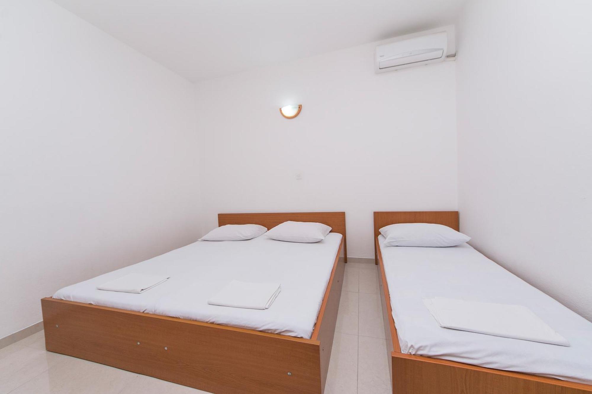 Apartments By The Sea Podaca, Makarska - 4734 Extérieur photo